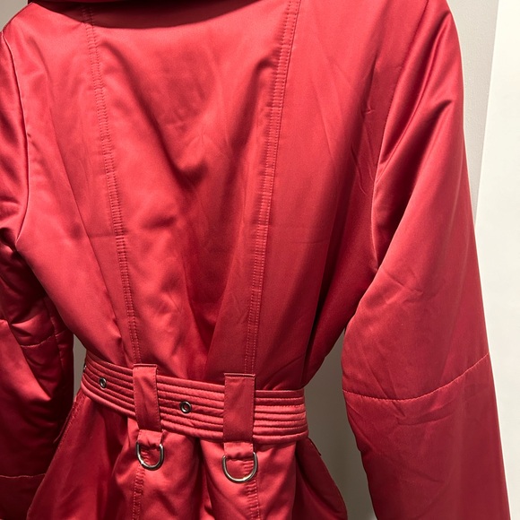 Authentic Burberry coat - Picture 2 of 2